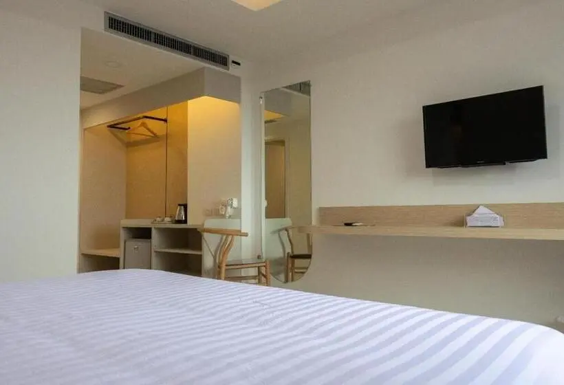 اتاق لوکس, River Hotel   The Outstanding Venues Nakhon Pathom