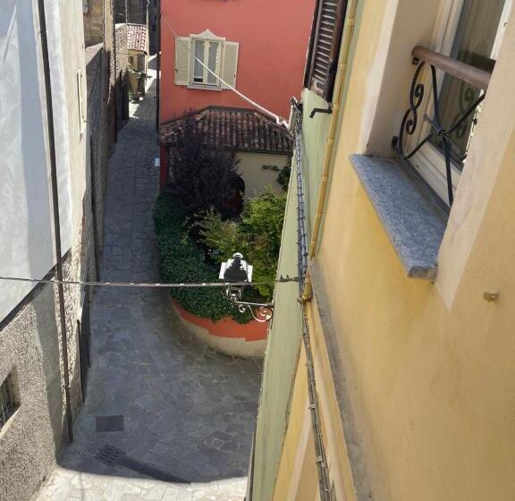 غرفة قياسية مزوَّدة بشُرفة, La Quintessenza Del Borgo