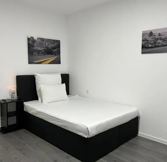 Standard Yhden Hengen Huone, комплекс маджарово
