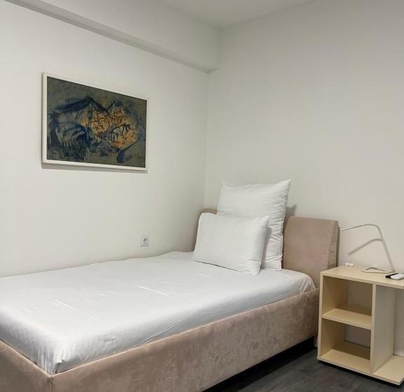 Chambre Standard Individuelle, комплекс маджарово