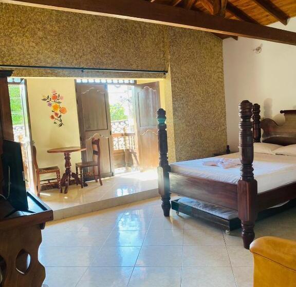 غرفة قياسية, Casa Morales