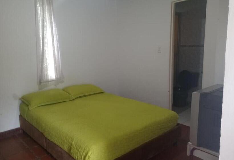 スタンダードルーム, Club Campestre El Bosque