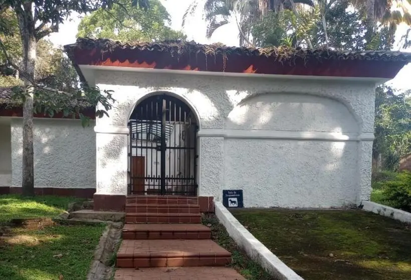 4ベッドルームクラシックタイプ, Club Campestre El Bosque
