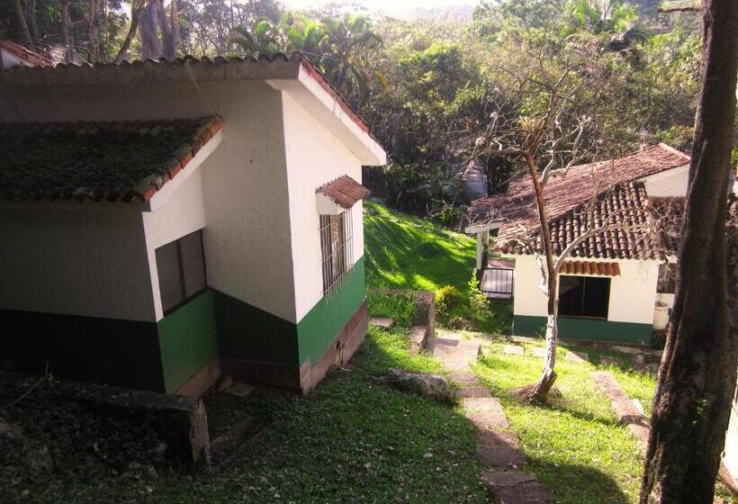 ファミリールーム, Club Campestre El Bosque