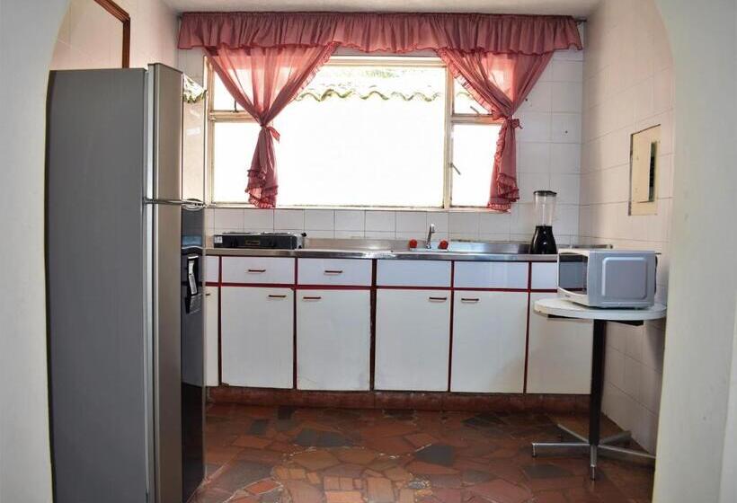 شقة غرفة واحدة, Club Campestre El Bosque