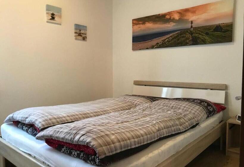 1 Bedroom Apartment Lake View, Gulfhof Friedrichsgroden