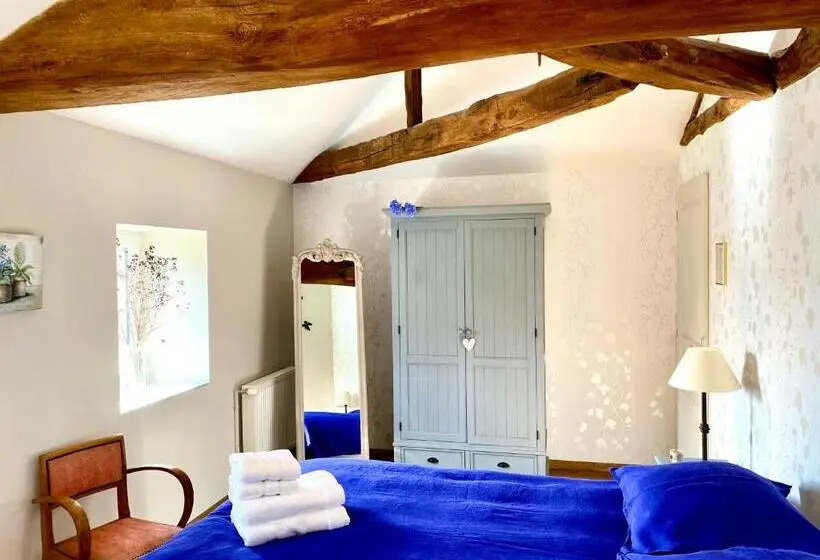 キングサイズベッドのスタンダードルーム, Aux Agapanthes, Maison D Hôtes Charentaise De Charme