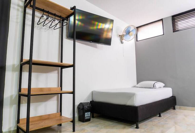 스탠다드 트리플 룸, Casa Botero Medellín