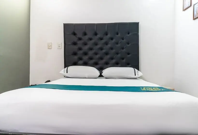 Standard Kolmen Hengen Huone, Casa Botero Medellín
