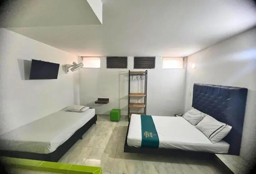 Standard Kolmen Hengen Huone, Casa Botero Medellín