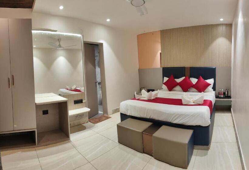 חדר דלוקס, Kiara Shirdi Park Inn