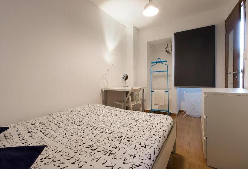 اتاق استاندارد با سرویس بهداشتی مشترک, Taipas Guest House