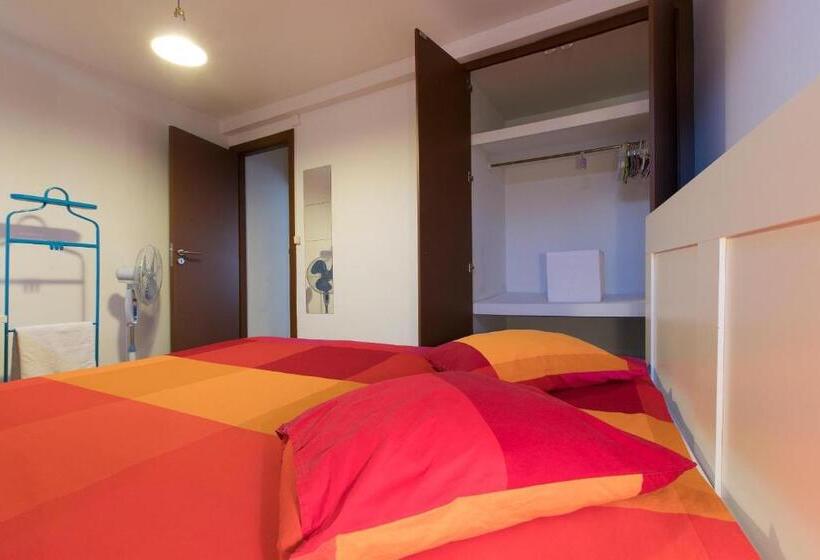 اتاق استاندارد با سرویس بهداشتی مشترک, Taipas Guest House