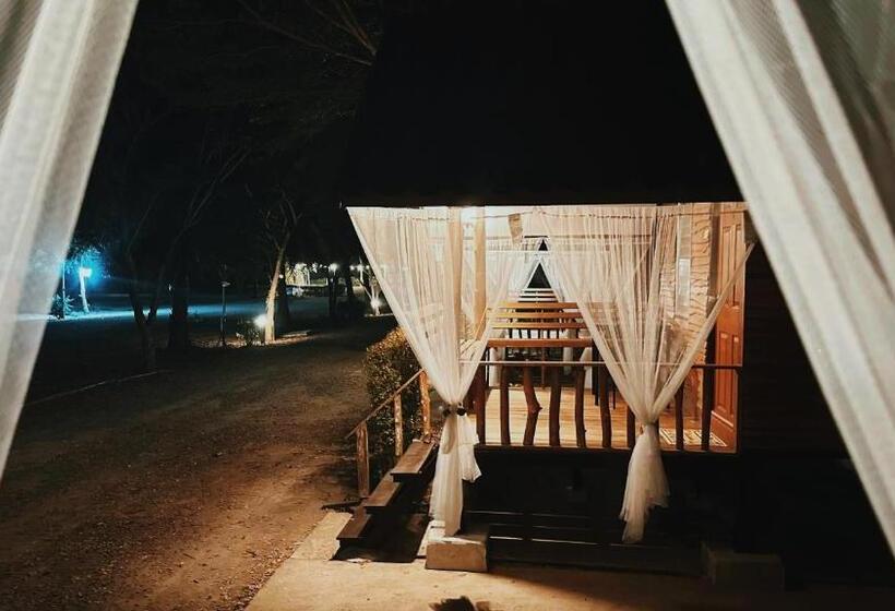 スタンダードバンガロー, อิงน้ำท่าจีน