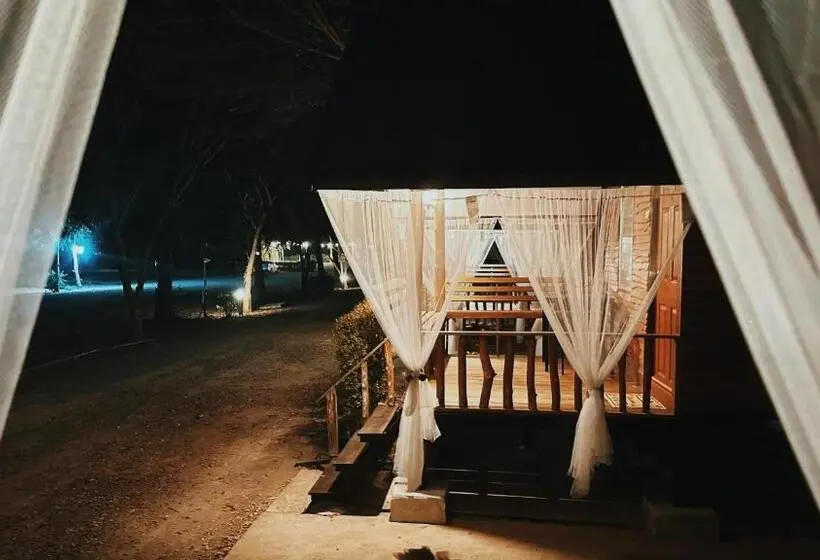 Standard-bungalow, อิงน้ำท่าจีน