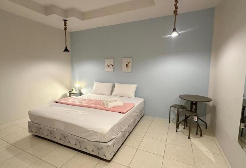 스탠다드 룸 킹사이즈 침대, อิงน้ำท่าจีน