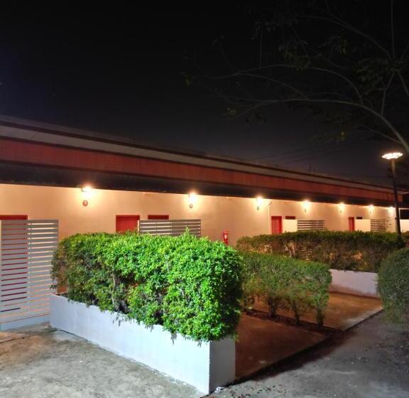 스탠다드 룸 킹사이즈 침대, อิงน้ำท่าจีน