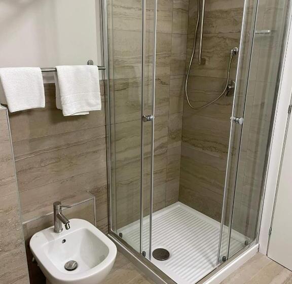 Chambre Supérieure Individuelle, La Galleria Lodge