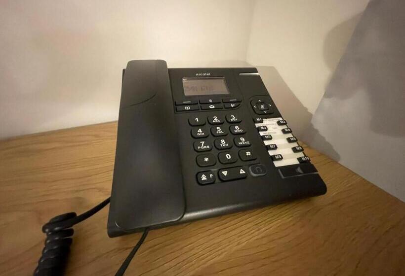 Chambre Supérieure Individuelle, La Galleria Lodge