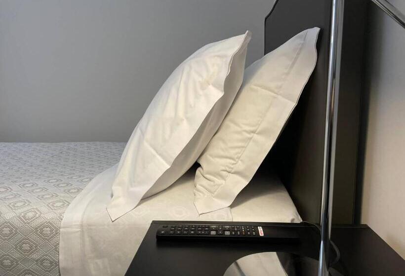 Chambre Supérieure Individuelle, La Galleria Lodge