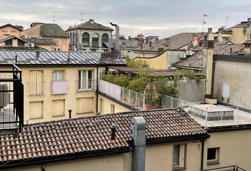 Chambre Triple Supérieure, La Galleria Lodge