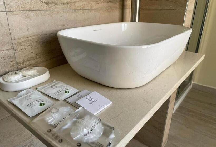 Chambre Triple Supérieure, La Galleria Lodge