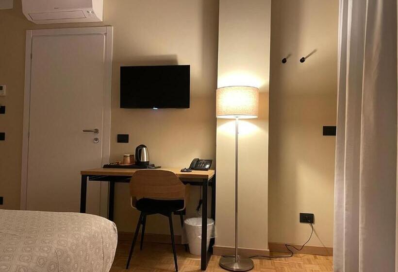 Chambre Supérieure, La Galleria Lodge