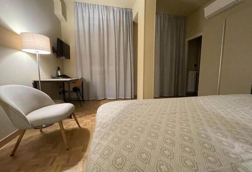 Chambre Triple Supérieure, La Galleria Lodge