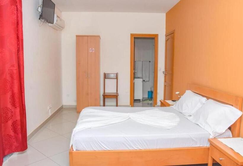 اتاق استاندارد, Paris