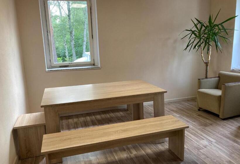 침실 1개 아파트, Schulungszentrum Töplitz