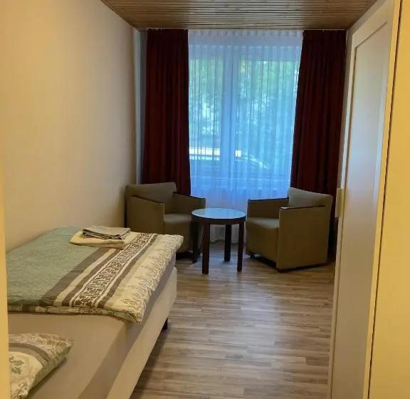 Huoneisto 1 Makuuhuone, Schulungszentrum Töplitz