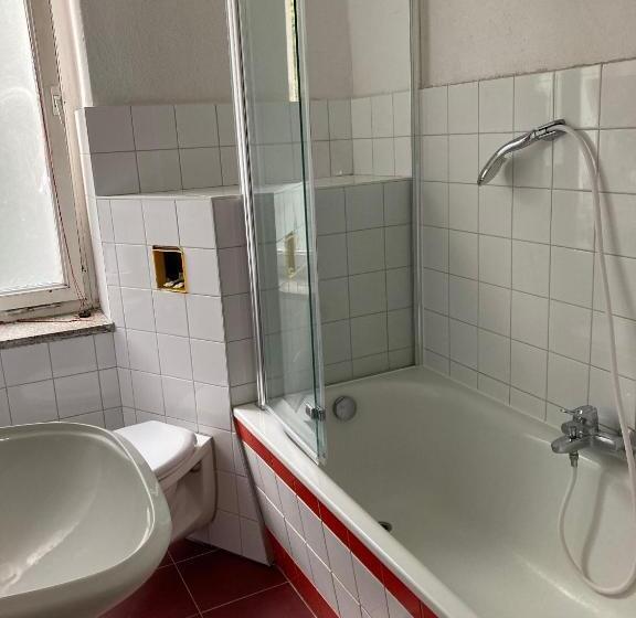 침실 1개 아파트, Schulungszentrum Töplitz