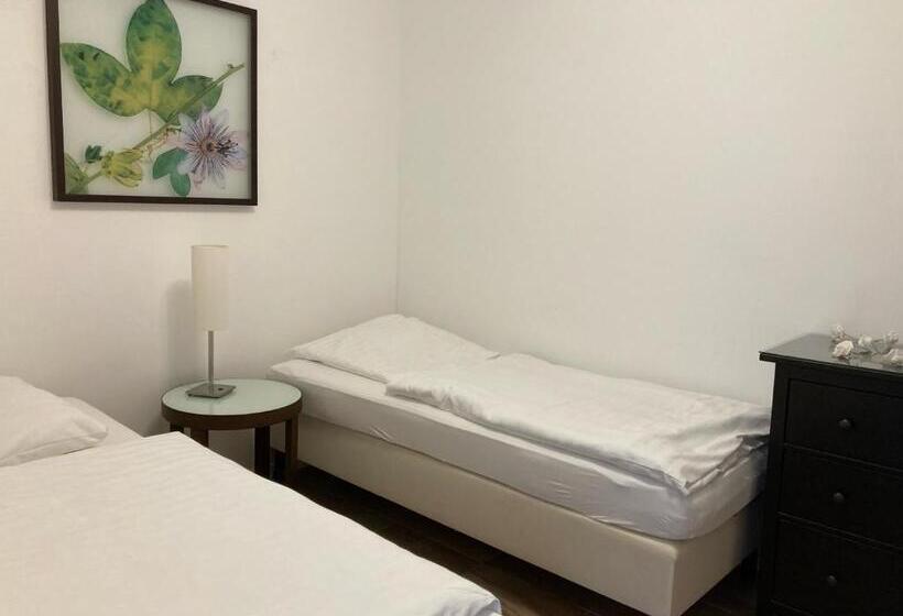 침실 2개 아파트, Schulungszentrum Töplitz