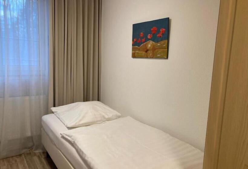 침실 2개 아파트, Schulungszentrum Töplitz