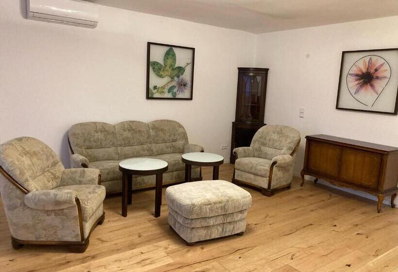 Апартаменты 2 Спальни, Schulungszentrum Töplitz