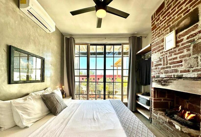 غرفة قياسية سرير كينج, Baja House