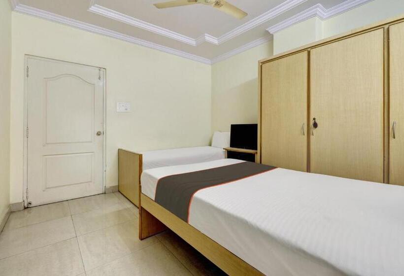 اتاق استاندارد, Collection O Hotel Murali Heights