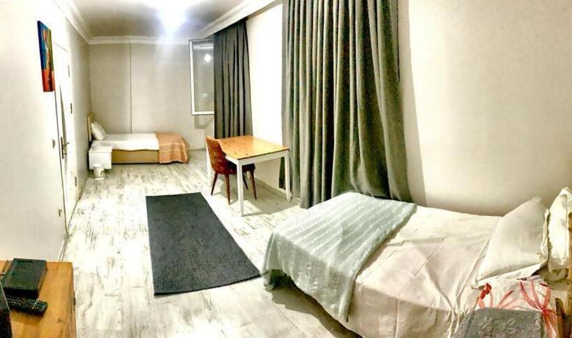 带阳台套房, Forest Villa ,6 Minute İstanbul Airport