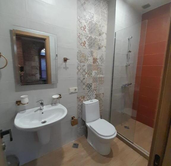 خانه 1 خوابه, Aragvi