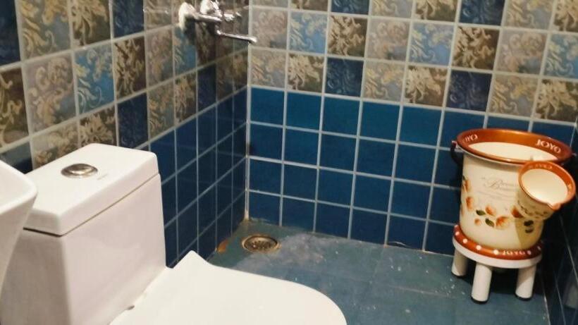 带大床的标准间, Kgf