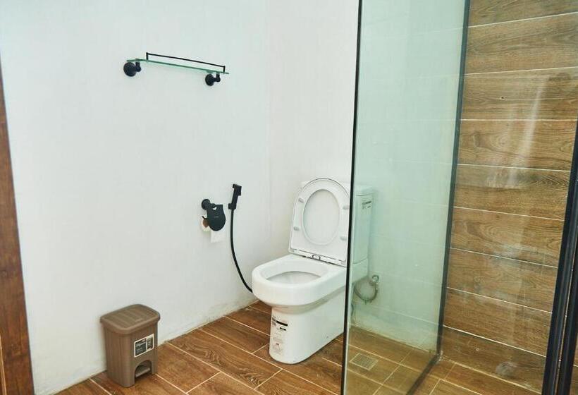 اتاق استاندارد با چشمانداز استخر, Ziba Beach Resort Lagos, Nigeria