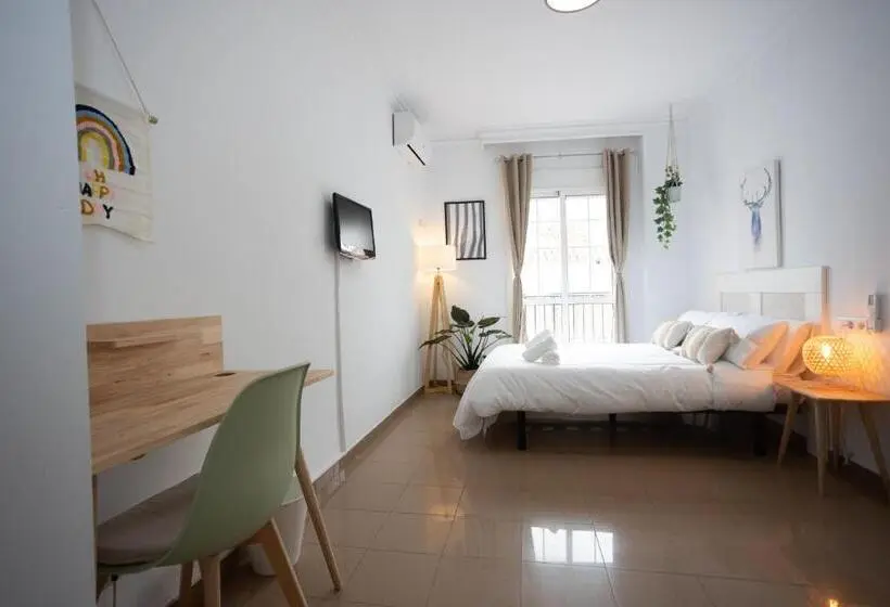 اتاق استاندارد با بالکن, Naim Guest House Nerja