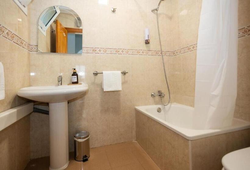 스탠다드 발코니 스튜디오, Naim Guest House Nerja