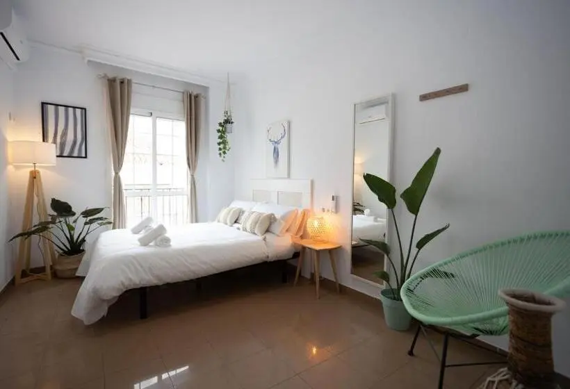 اتاق استاندارد با بالکن, Naim Guest House Nerja