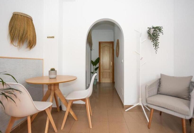 Студия Superior, Naim Guest House Nerja