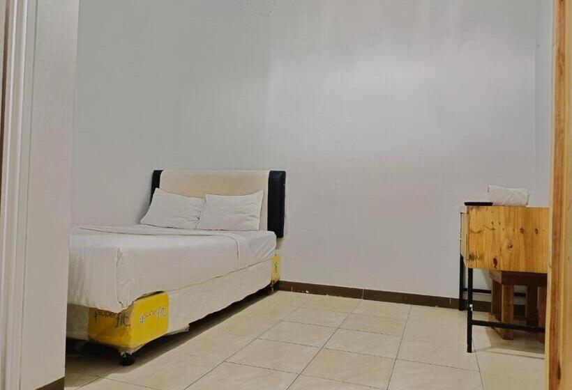 اتاق اکونومی, Oemah Jawa Guesthouse Jember