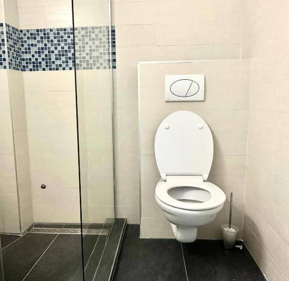 استودیوی استاندارد, Vila Milovanović