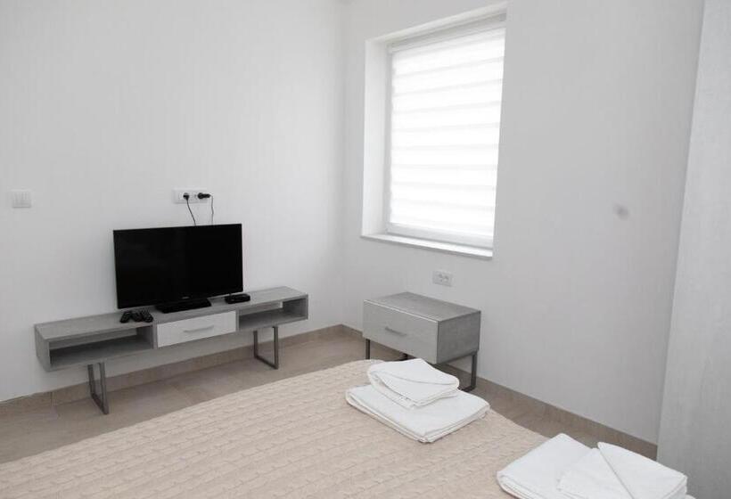 آپارتمان 1 خوابه همکف, Vila Milovanović