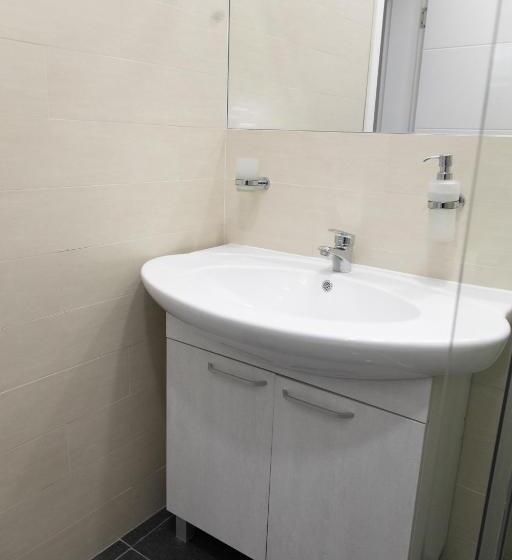 استودیوی استاندارد, Vila Milovanović