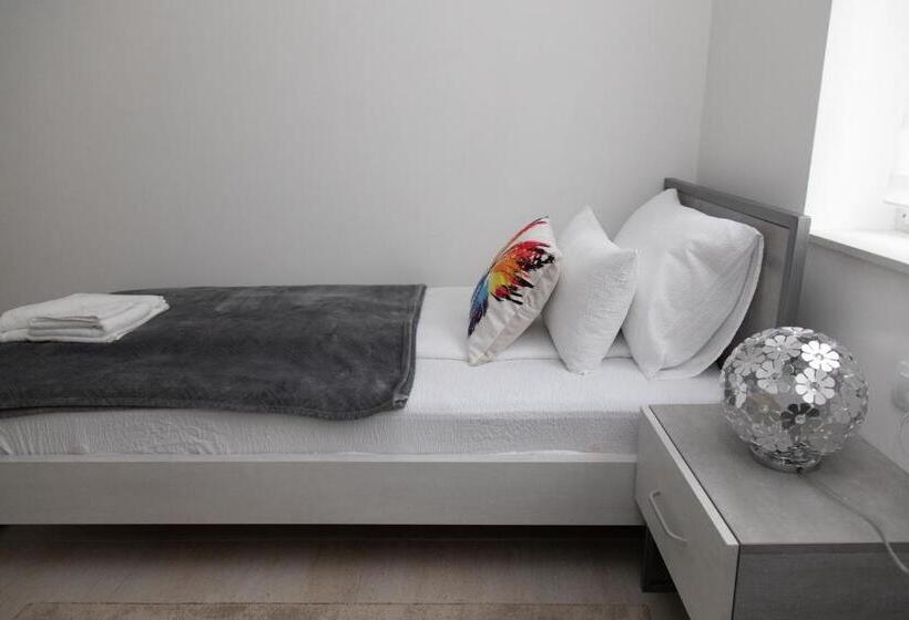 اتاق استاندارد یک نفره, Vila Milovanović